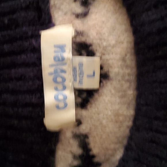 COCOBLEU Skier Sweater - Picture 4 of 5